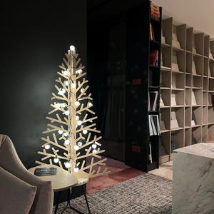 Eco Wooden Tabletop Christmas Tree: Pet-Friendly Holiday Decor