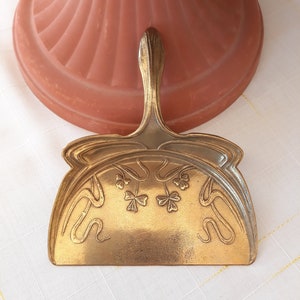 Vintage Italy 1940s Heavy Brass Crumb Scoop Brass Decorations Brass Paperweight Home Decorations Vintage Brass Decorations Rustic Decor