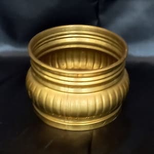 Large Diameter 21 cm 8 &quot;Brass bowl Brass bowls Hand Chiseled Decorated Flower pots Under plant Brass planter Rustic decor Italian brass