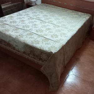 Antique bedspread in hand-woven Venetian Silk Brocade gray- gold color with flowers Bedspread Baroque Style Precious Damask bed cover
