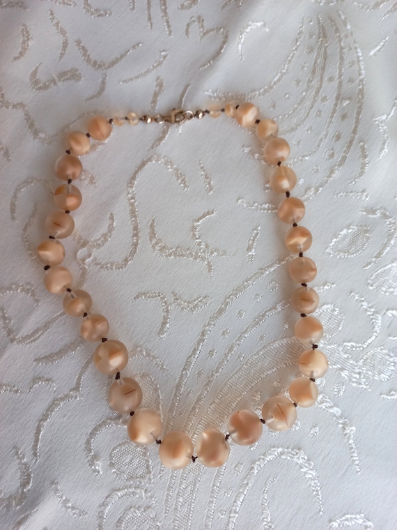 Rare Natural Mottled Mother of Pearl Necklace Fac… - image 2