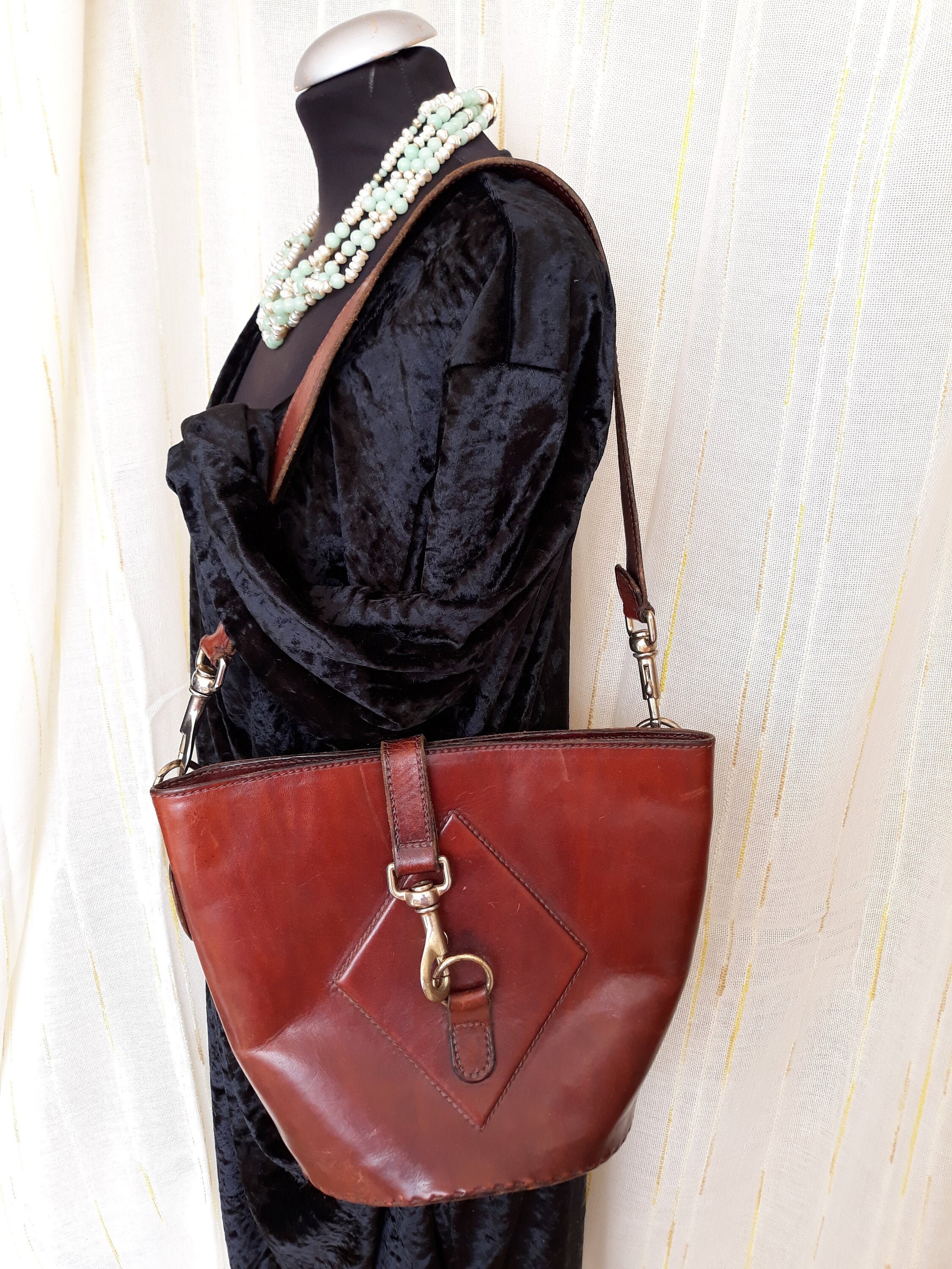 Classic Genuine Shoulder Bag main image 0