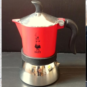 Brand new &quot;Fiammetta&quot; Bialetti Espresso coffee maker 3 cups induction Italian coffee machine 2019 Limited edition Red color Gift idea