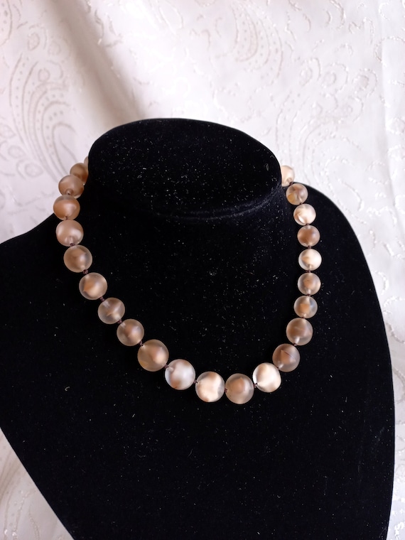 Rare Natural Mottled Mother of Pearl Necklace Face