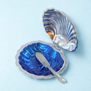 Vintage Italy bowl Shell shaped plate with blue glass lining Shell shaped plate Caviar plate Seafood serving plate with knife Butter dish