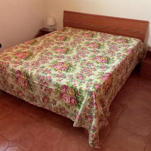 Cotton pique Bedspread Painted Floral Print Double Bedspread Vintage Bedspread Bedroom Decor Antique Cotton Linen Wedding Gift
