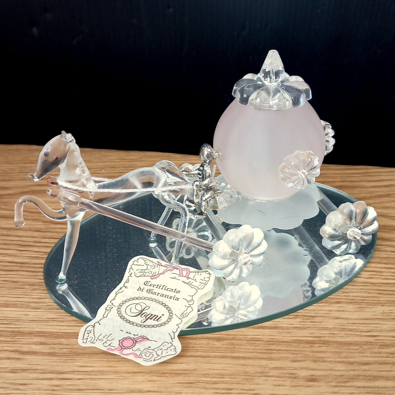 クリスタル馬車　Crystals Horse Drawn Carriage クリスタル馬車 Crystals Horse Drawn Carriage