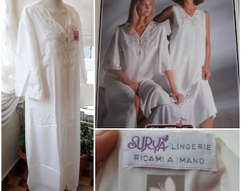 New Nightwear Nightgown Robe Silk blend Hand embroidery Wedding dress White Vintage Italy 80s Gift for her Christmas gift  White Embroidered