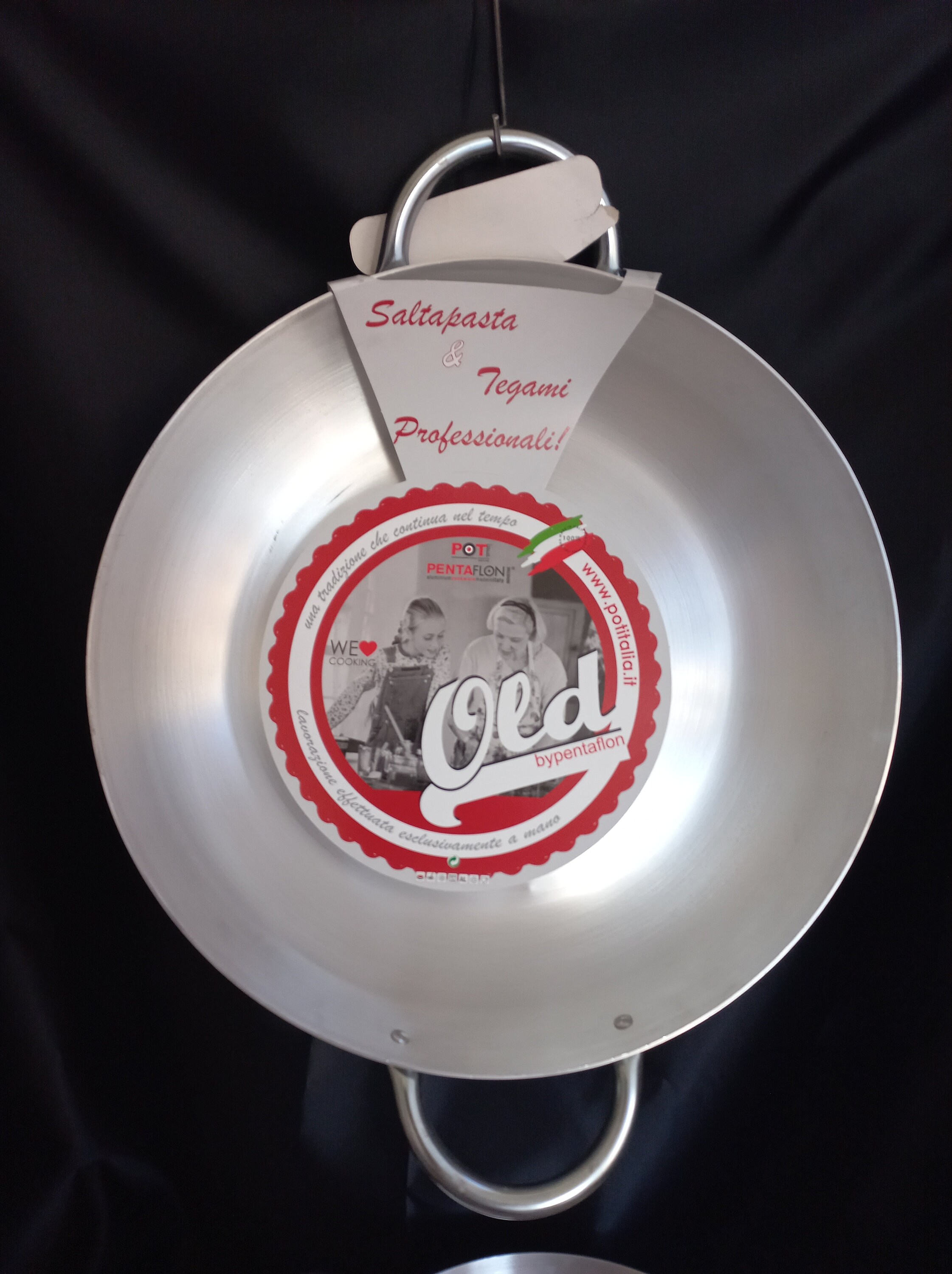 新品プロ仕様のソテーパン アルミフライパン ハンドル付き レストラン