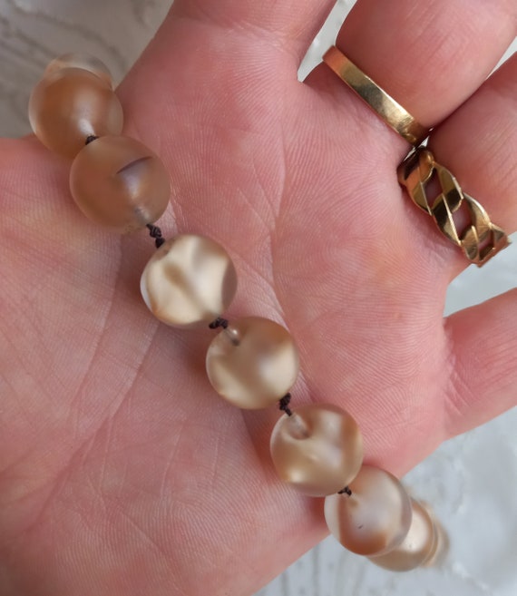Rare Natural Mottled Mother of Pearl Necklace Fac… - image 8