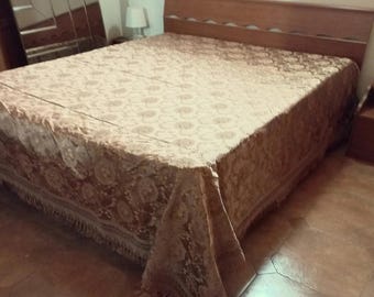 Brand new Silk Damask Antique Rose Silk Broccade bedspread Rare silk bedspread Silk damask First choice damask Precious Damask bed