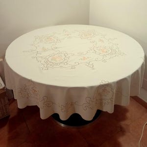 Vintage bestickte Baumwolle Tischdecke Durchmesser 170 cm Creme Farbe Blumenstickerei Runde Tischdecke Vintage Tischwäsche