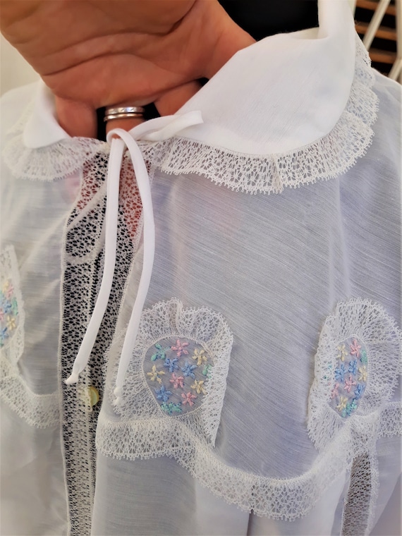 Vintage Italia White Embroidered Dressing Gown Very l… Gem
