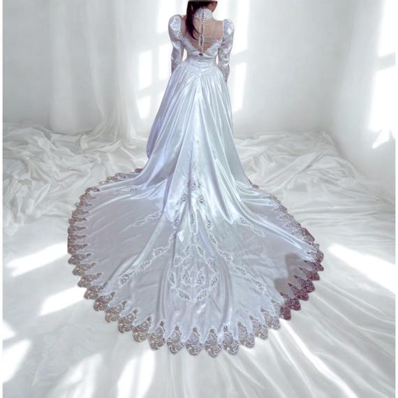 open lace back dress Modest Long A-Line Off-The-Shoulder Tulle Princess Wedding Dress with Lace main image 1