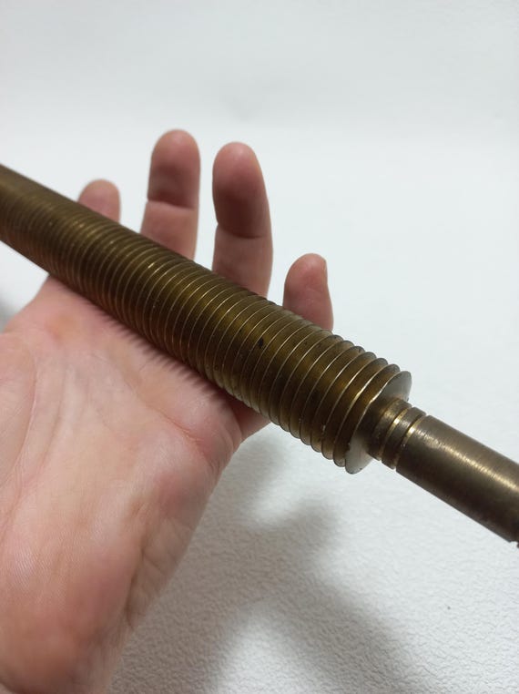 アンティーク真鍮麺棒、イタリアの伝統、希少なコレクター向け真鍮麺棒