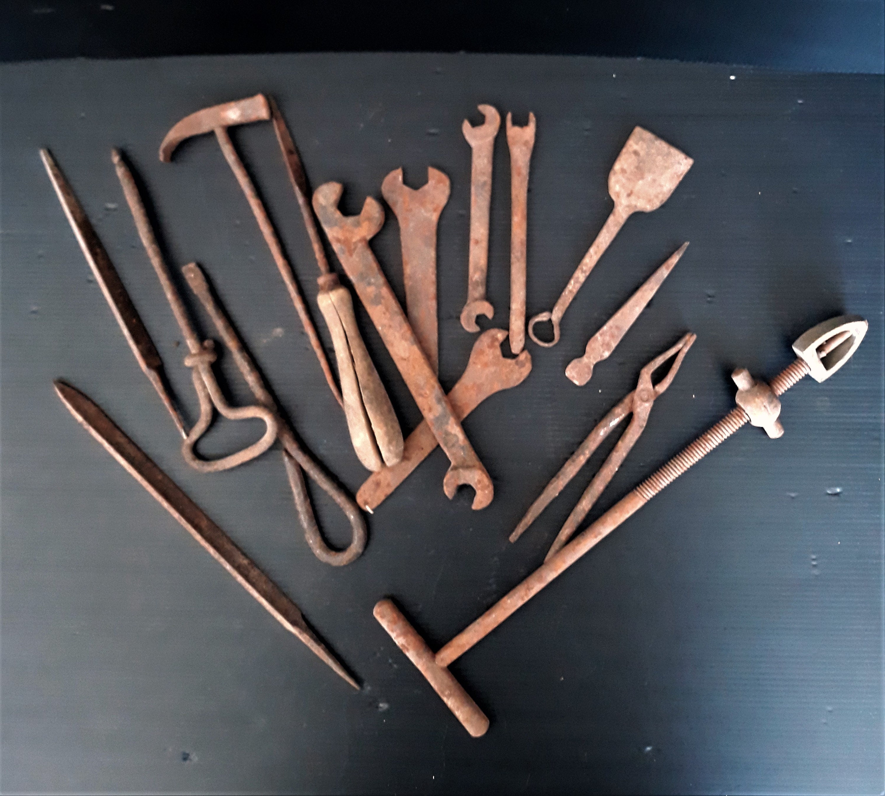 Lot de 10 porte-clés en métal (forme marteau, couleur argent) - Wood, Tools  & Deco