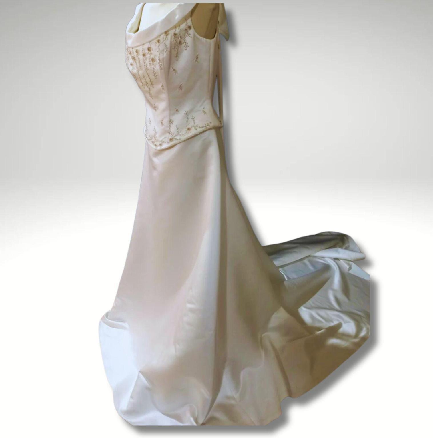 Pronovias Wedding Dress