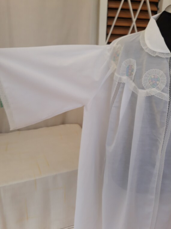 Vintage Italia White Embroidered Dressing Gown Very l… Gem