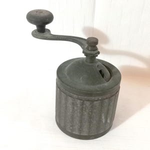 Rare Vintage Italy Heavy coffee grinder 1950s Antique alluminium mill Rustic decor Italian antiques Kitchen decor Kitchen tools Antique