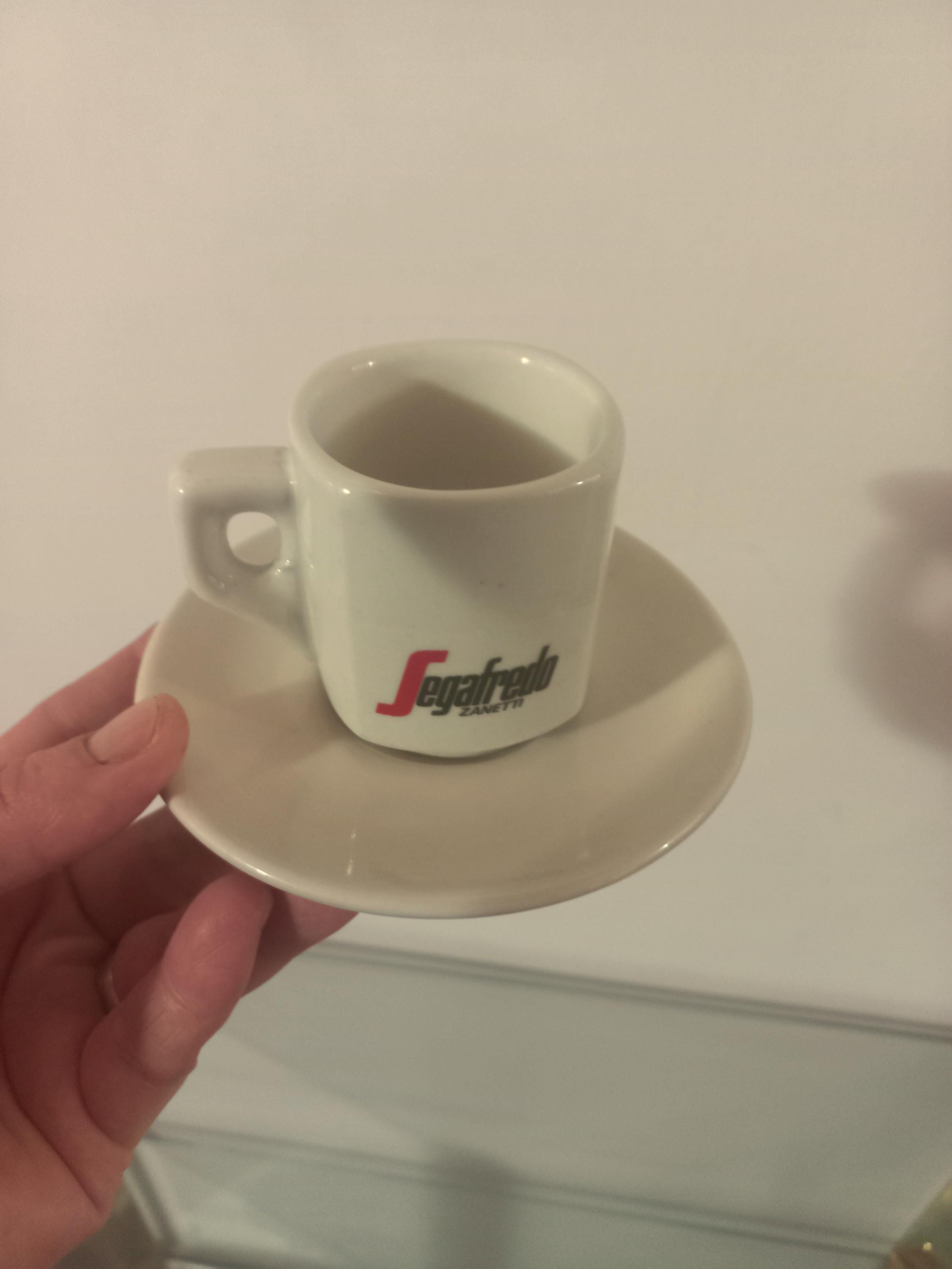エスプレッソコーヒーカップ コレクターズカップ ソーサー付き