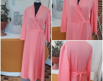 Vintage Italy Pink Robe Women Pajama Cover Elegant Women Dress by Day and Night  Lingerie Ladies Underwear Very Wide Fluffy Robe Bell Handle