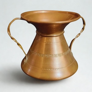 Copper amphora To hang on the wall Ancient copper cookware Ancient Italian plate Copper pot Chiseled by hand Vintage Italy Copper