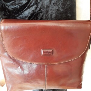 Vintage Italia Adjustable shoulder bag Genuine leather Handmade Italian craftsmanship Accessories Made in Italy Vintage bags Christmas gift image 2