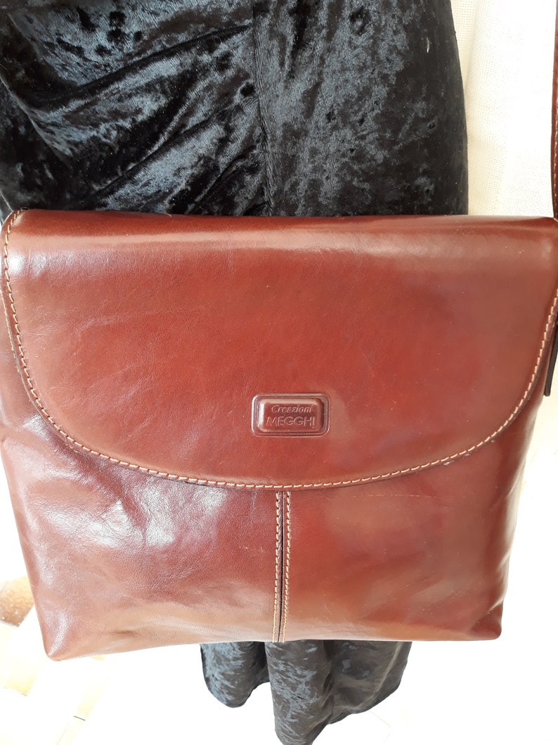 Vintage Italia Adjustable shoulder bag Genuine leather Handmade Italian craftsmanship Accessories Made in Italy Vintage bags Christmas gift image 2