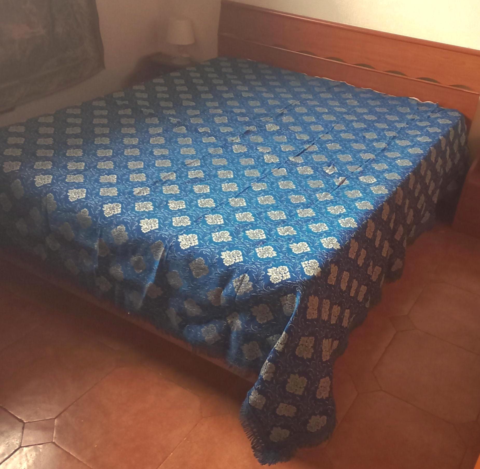 希少なアンティークダブルベッドスプレッド シルクブロケード ブルー