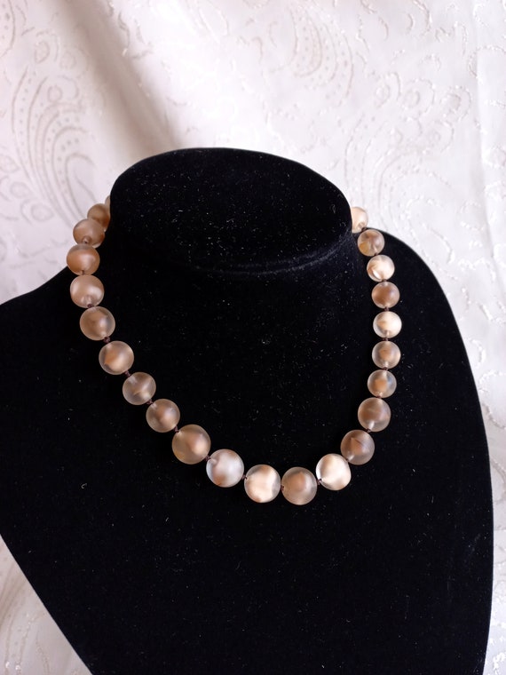 Rare Natural Mottled Mother of Pearl Necklace Fac… - image 10