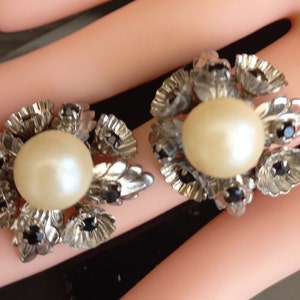 Vintage Italy 1970s High quality Italian costume jewelry Stud earrings with zircons and pearl Silver plated Mother&#39;s gift Christmas gift