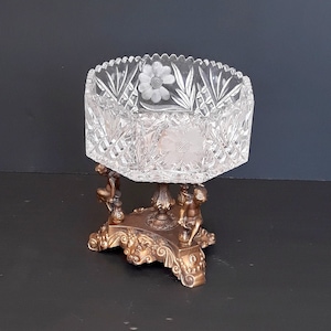 Rare bol lourd en cristal et bronze Bol octogonal Sculpture en bronze avec angelots Centre de table Poches vides Décoration de table Cadeau pour Noël