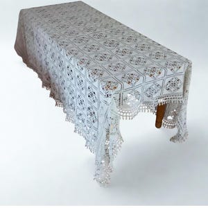 Very large 96.4"x76.7"Tablecloth entirely crocheted Cream white Embroidered flowers Rectangular tablecloth Vintage Italy Vintage table linen