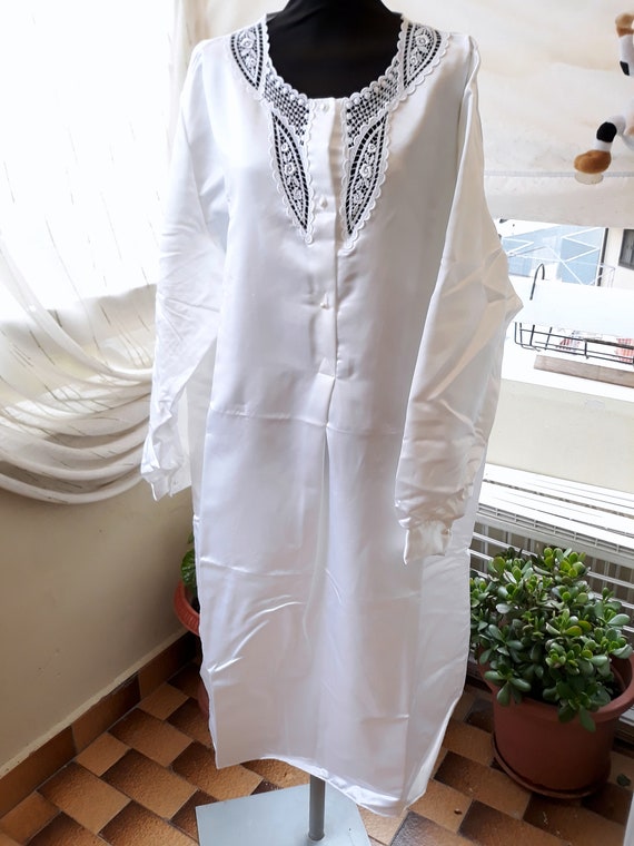 New Vintage Italy Nightgown Big size 54 Embroider… - image 5