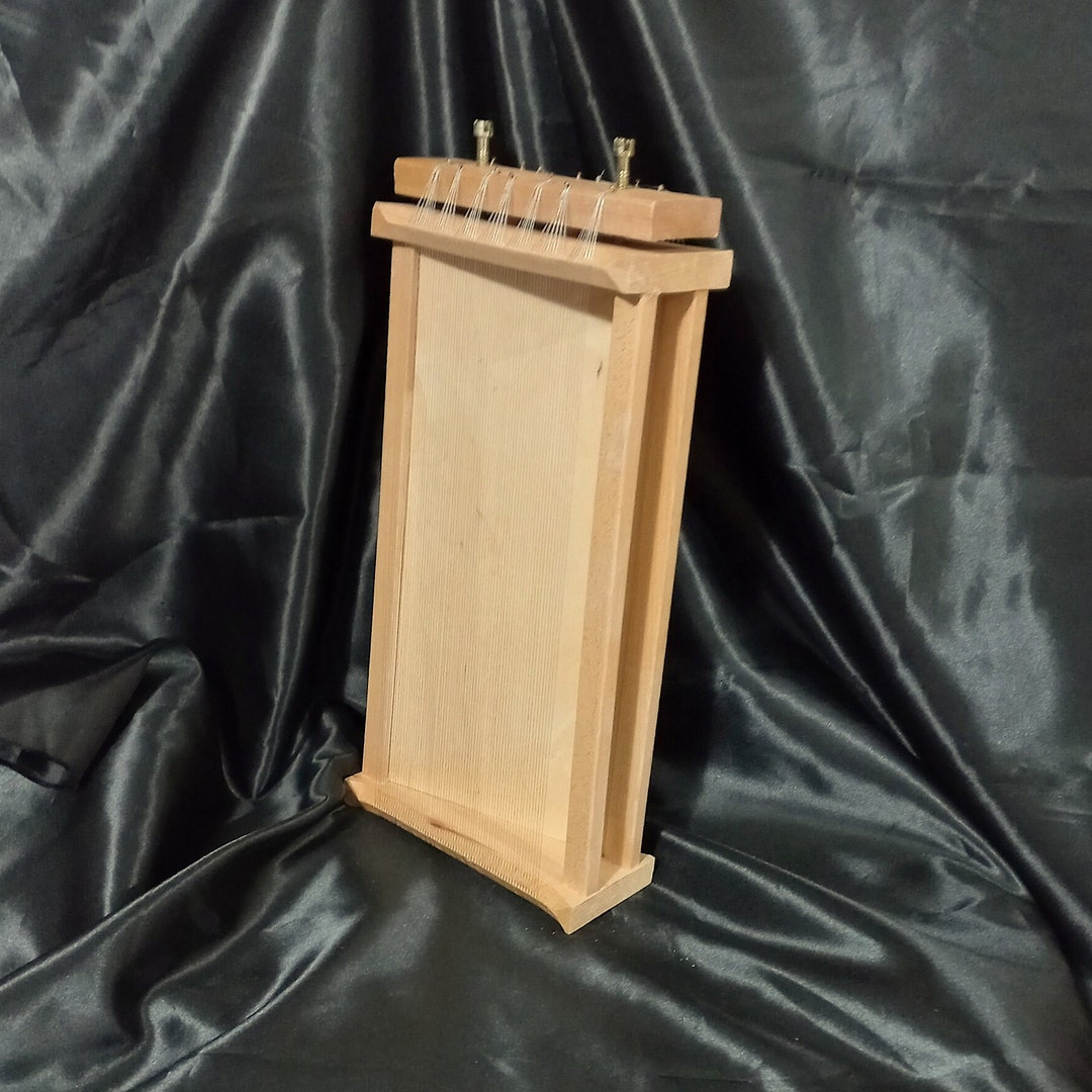 Classic Italian Artisan Vintage Pasta Maker Spaghetti Alla chitarra