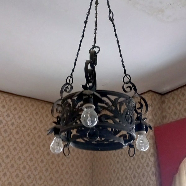 Rustic Chandelier 3 Lights Wrought Iron Antique chandelier Wrought iron Handmade Early 1900s Rustic chandelier Tavern furniture Medieval
