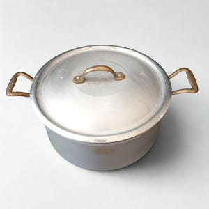 Faitout en aluminium pur à 99 % avec couvercle et poignées en laiton Accessoires décoratifs pour cuisine rustique Ustensiles de cuisine Batterie de cuisine en aluminium Italie