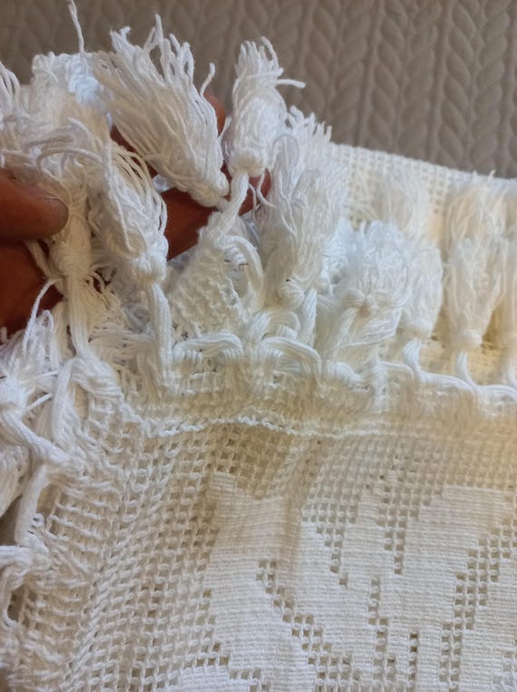 入手困難なホワイトコットンレースのベッドカバー ペアシングルベッド