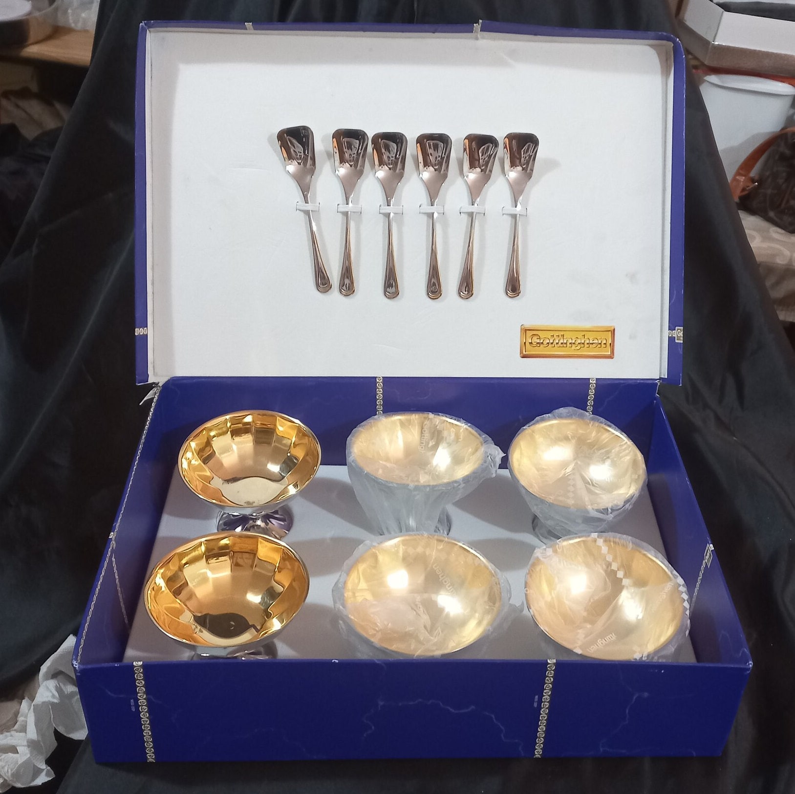 Gottinghen 18/10 Silverwear Set 124 Pc Plated 24k Gold