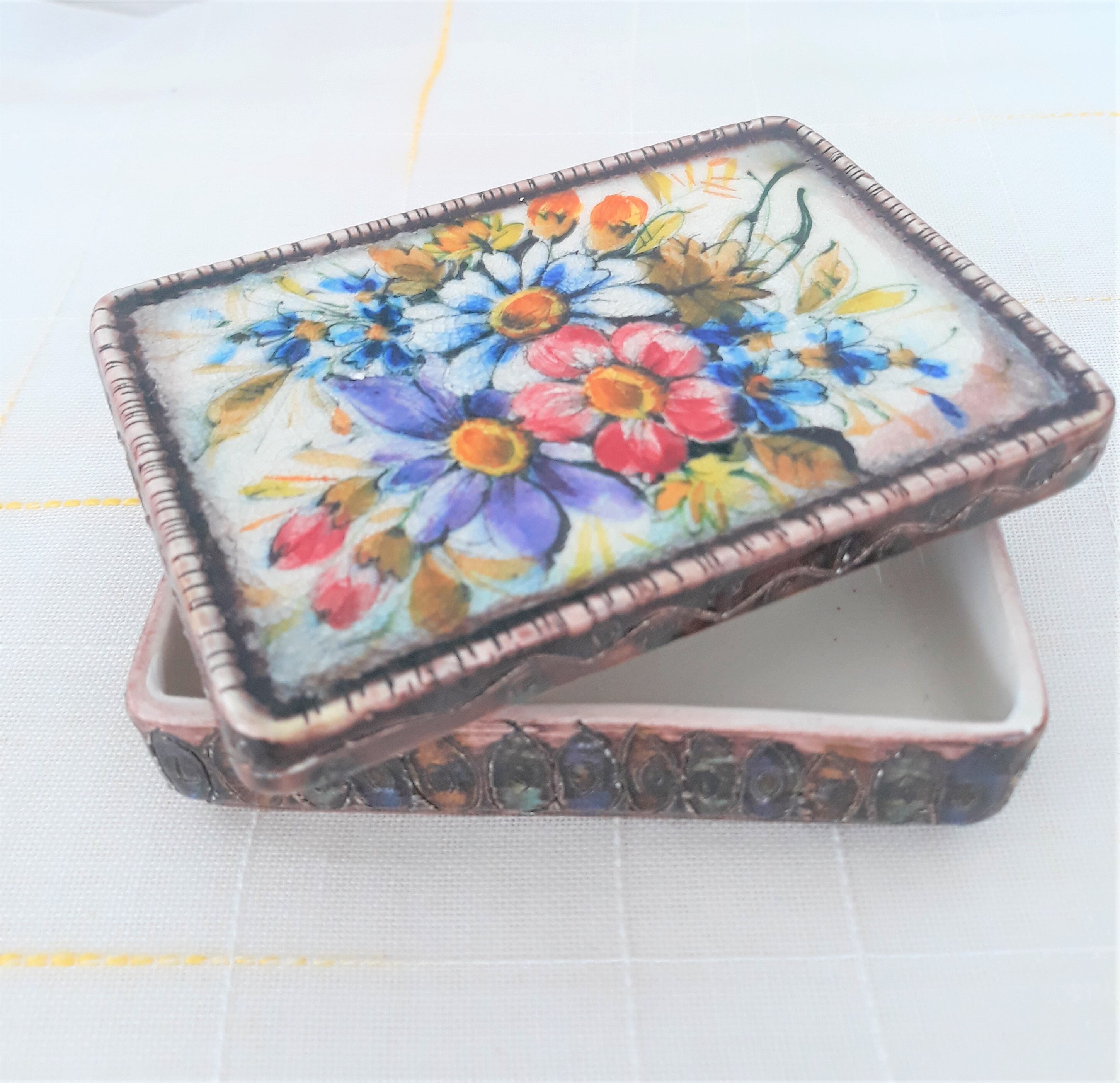 Ceramic Jewelry Box Handmade Hand Painted Engraved Ceramic Etsy