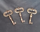Rare 1950s Vintage Italy collectible skeleton key, ornate, patterned wardrobe key, brass key, vintage armor, drawer key Jointed brass key