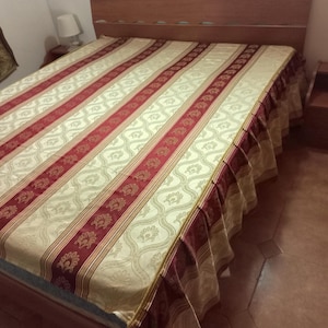 Antique bedspread with signs of use Venetian Silk Brocade Hand Woven Antique Bordeaux-Gold color Bedspread Baroque Style Precious Damask bed
