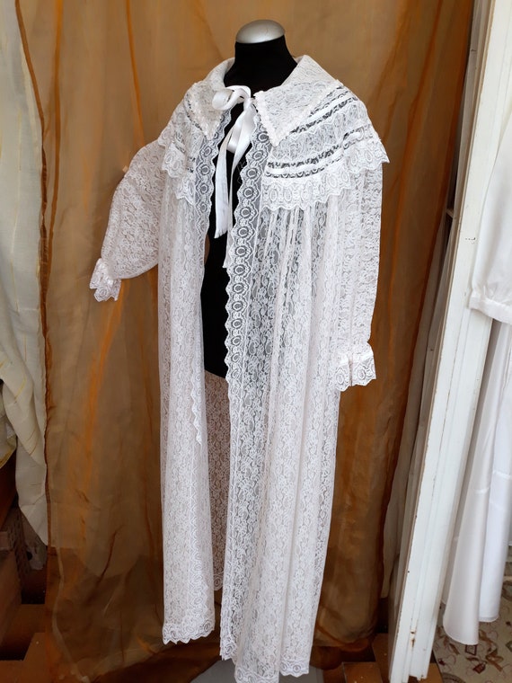 Vintage Italy Lace dressing gown White Vintage we… - image 1