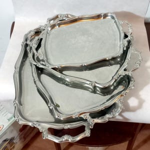 Set of 4 oval trays Motta Stainless steel Made in Italy Vintage 70s Large serving tray Worn Tray for glasses Vintage centerpiece