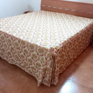 Antique bedspread Venetian Silk Brocade Hand Woven Antique pink color Bedspread Baroque Style Precious Damask bed cover Decorated