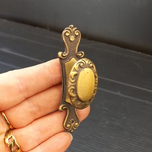 Juego de 2 piezas Antigüedades italianas Perillas de cajón de latón macizo Originales 1950 Perillas de cajón Tira Restauración Muebles antiguos Decoraciones para el hogar