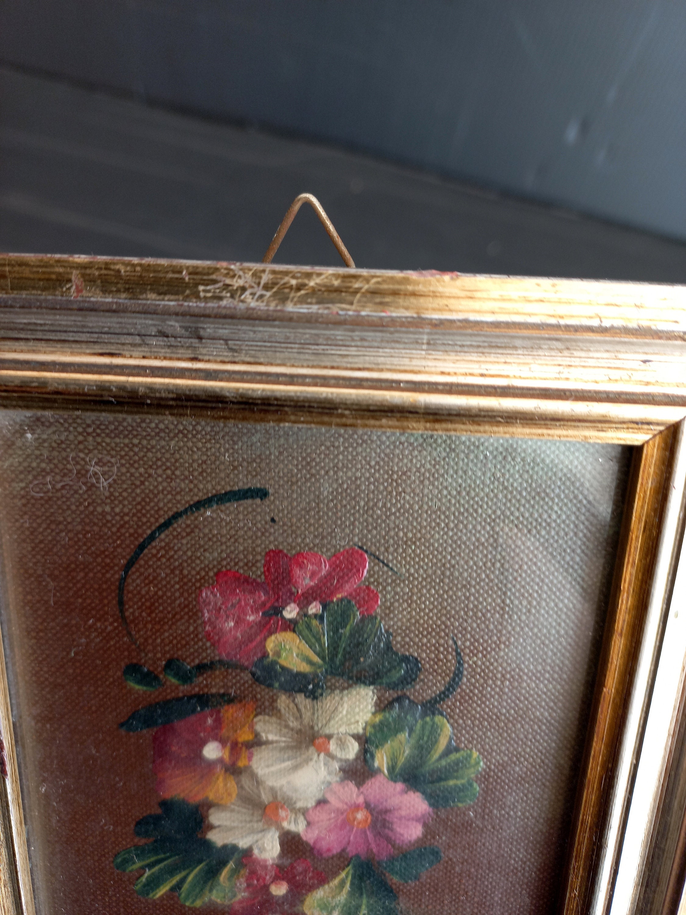 油絵 作者のサイン入り 花が描かれています 木枠 家の装飾 壁に