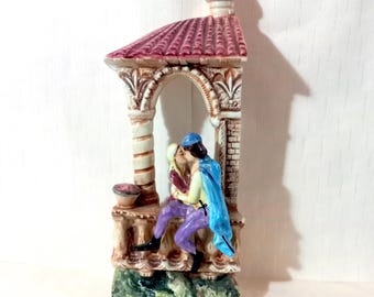 古いイタリアの緑色のガラスボトル、ハンドボウルストッパー付き