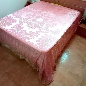 Exclusiva colcha de seda pura tejida a mano Contessa Azzurra, damasco italiano de lujo, 275 x 230 cm, tamaño extra king, con flecos de borlas, ideal para películas de época.