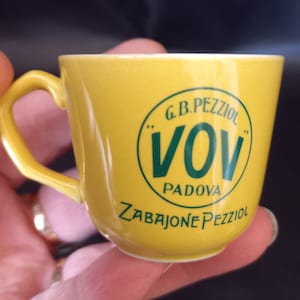 Old collectible cup &quot;Zabajone Pezziol&quot; 1970s Porcelain cups Italian product For collectors